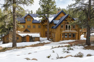 Mammoth Creek Cabin Rentals